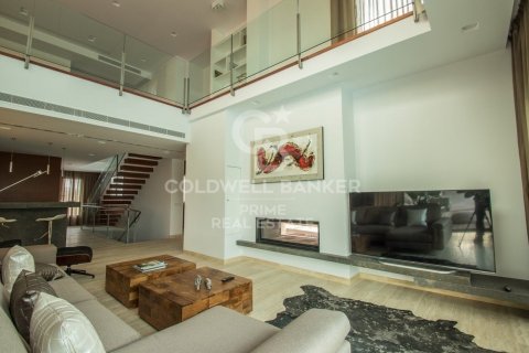 Купить виллу в Кастель-Пладжа-д'Аро, Испания с 6 спален, 900м², № 6069 - фото 1
