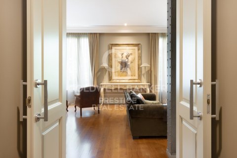 Купить квартиру в Барселона, Испания с 3 спальни, 226м², № 6071 - фото 6