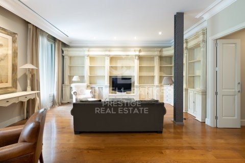 Купить квартиру в Барселона, Испания с 3 спальни, 226м², № 6071 - фото 4