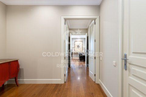 Купить квартиру в Барселона, Испания с 3 спальни, 226м², № 6071 - фото 7