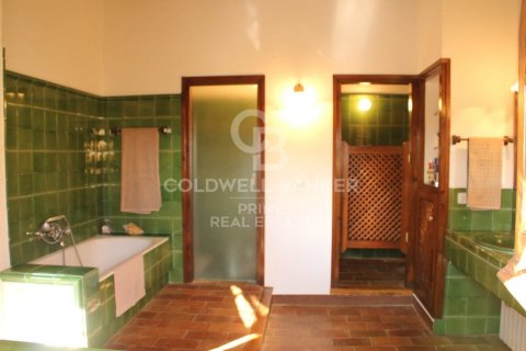 Сasa de 7 dormitorios en venta en Caldes de Malavella, Gerona, Cataluña, Spain № 6066 - foto 10