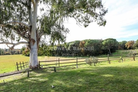 Сasa de 7 dormitorios en venta en Caldes de Malavella, Gerona, Cataluña, Spain № 6066 - foto 17