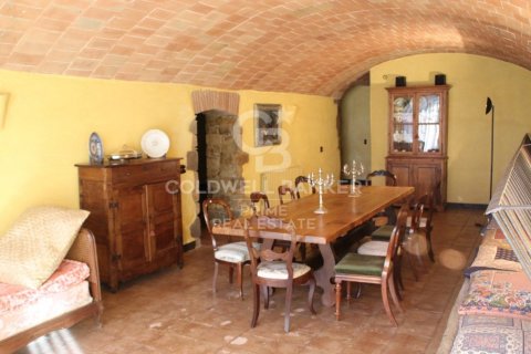 Сasa de 7 dormitorios en venta en Caldes de Malavella, Gerona, Cataluña, Spain № 6066 - foto 6