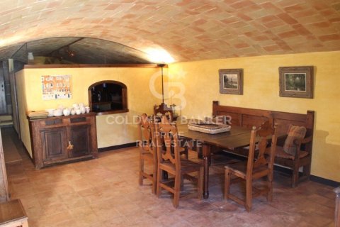 Сasa de 7 dormitorios en venta en Caldes de Malavella, Gerona, Cataluña, Spain № 6066 - foto 8