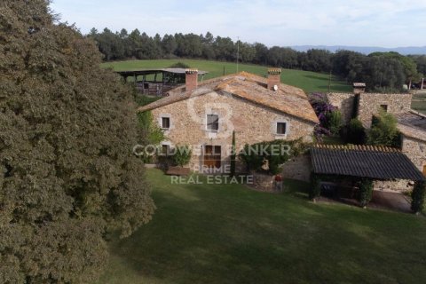 Сasa de 7 dormitorios en venta en Caldes de Malavella, Gerona, Cataluña, Spain № 6066 - foto 16