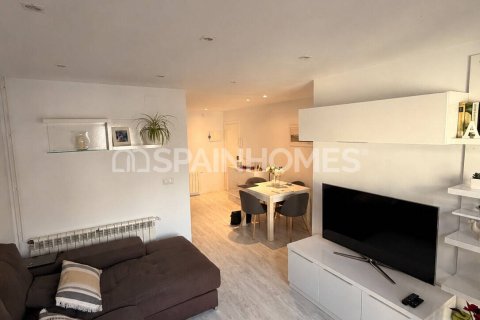 Apartamento de 3 dormitorios en venta en Sitges, Barcelona, Cataluña, Spain № 6839 - foto 12
