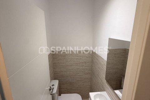 Apartamento de 3 dormitorios en venta en Sitges, Barcelona, Cataluña, Spain № 6839 - foto 4