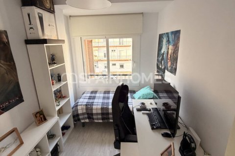 Apartamento de 3 dormitorios en venta en Sitges, Barcelona, Cataluña, Spain № 6839 - foto 20