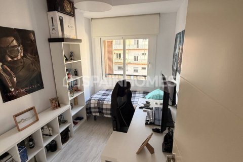 Apartamento de 3 dormitorios en venta en Sitges, Barcelona, Cataluña, Spain № 6839 - foto 21