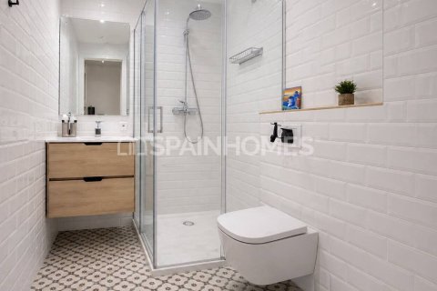 Villa de 4 dormitorios en venta en Sitges, Barcelona, Cataluña, Spain № 6838 - foto 16
