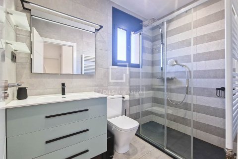 Villa de 4 dormitorios en venta en Vilanova i la Geltrú, Barcelona, Cataluña, Spain № 3844 - foto 22