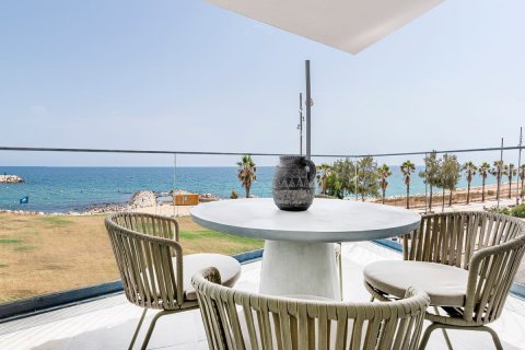 Apartamento de 3 dormitorios en venta en Badalona, Barcelona, Cataluña, Spain № 1071 - foto 12