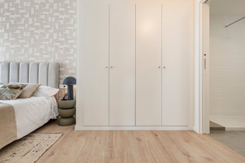 Apartamento de 3 dormitorios en venta en Badalona, Barcelona, Cataluña, Spain № 1071 - foto 11