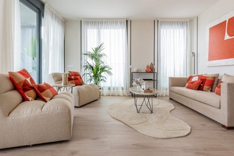 Apartamento de 3 dormitorios en venta en Badalona, Barcelona, Cataluña, Spain № 1071 - foto 10
