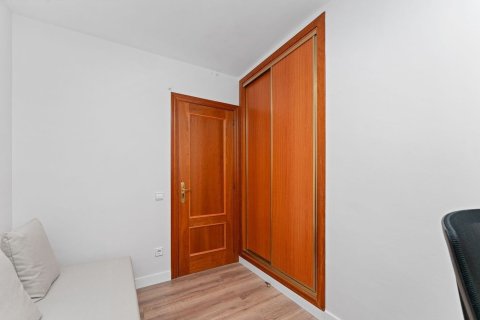 3 bedrooms apartment for sale in Calafell, Tarragona, Catalonia, Spain № 7298 - photo 9