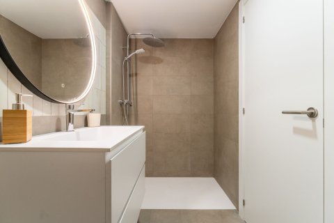 Apartamento de 3 dormitorios en venta en Cataluña, Spain № 7295 - foto 3