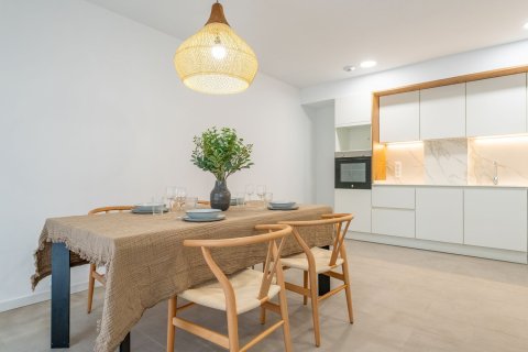 Apartamento de 3 dormitorios en venta en Cataluña, Spain № 7295 - foto 19