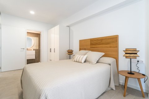 Apartamento de 3 dormitorios en venta en Cataluña, Spain № 7295 - foto 8