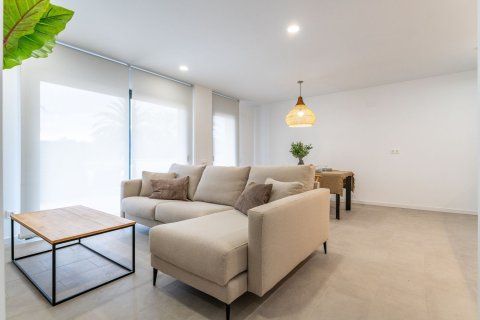 Apartamento de 3 dormitorios en venta en Cataluña, Spain № 7295 - foto 22