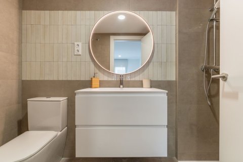 Apartamento de 3 dormitorios en venta en Cataluña, Spain № 7295 - foto 4