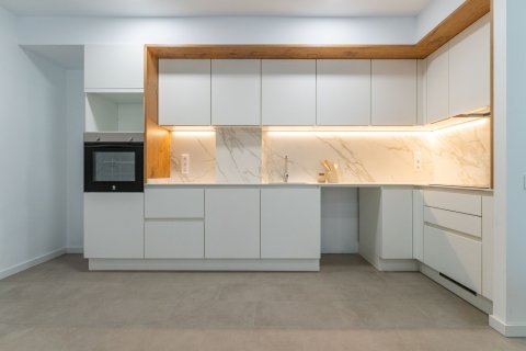 Apartamento de 3 dormitorios en venta en Cataluña, Spain № 7295 - foto 16