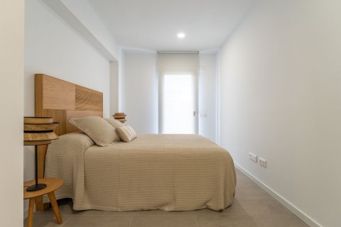 Apartamento de 3 dormitorios en venta en Cataluña, Spain № 7295 - foto 9