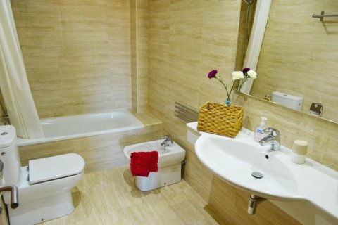 4 bedrooms apartment for sale in Catalonia, Spain № 7294 - photo 3