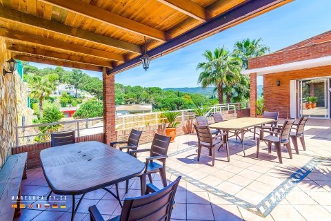 9 bedrooms villa for sale in Condado del Jaruco, Girona, Catalonia, Spain № 1000 - photo 11