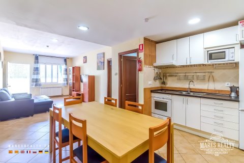 9 bedrooms villa for sale in Condado del Jaruco, Girona, Catalonia, Spain № 1000 - photo 17