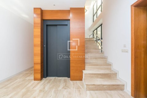 4 bedrooms villa for sale in Sant Cugat Del Valles, Barcelona, Catalonia, Spain № 4052 - photo 14
