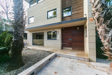 4 bedrooms villa for sale in Sant Cugat Del Valles, Barcelona, Catalonia, Spain № 4052 - photo 3