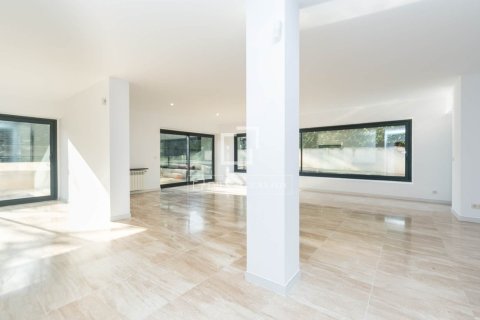 4 bedrooms villa for sale in Sant Cugat Del Valles, Barcelona, Catalonia, Spain № 4052 - photo 7