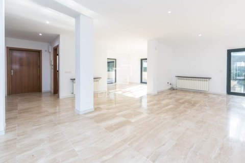 4 bedrooms villa for sale in Sant Cugat Del Valles, Barcelona, Catalonia, Spain № 4052 - photo 4