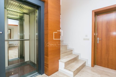 4 bedrooms villa for sale in Sant Cugat Del Valles, Barcelona, Catalonia, Spain № 4052 - photo 15