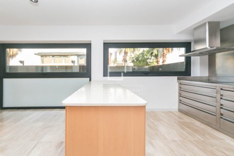 4 bedrooms villa for sale in Sant Cugat Del Valles, Barcelona, Catalonia, Spain № 4052 - photo 23