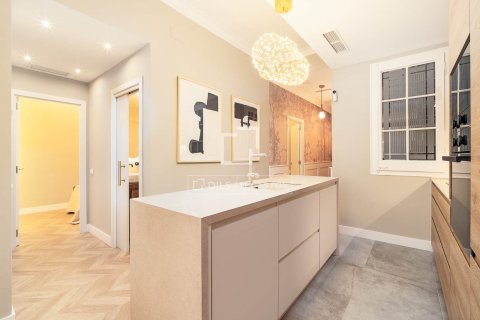 Купить квартиру в Барселона, Испания с 3 спальни, 94м², № 4047 - фото 11