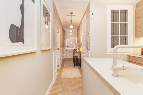 Купить квартиру в Барселона, Испания с 3 спальни, 94м², № 4047 - фото 28