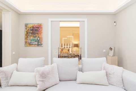 Купить квартиру в Барселона, Испания с 3 спальни, 94м², № 4047 - фото 16