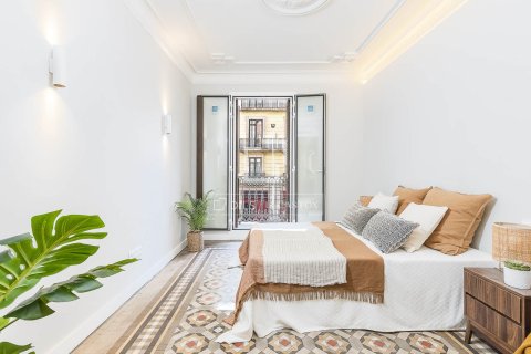 Apartamento de 3 dormitorios en venta en Barcelona, Cataluña, Spain № 4048 - foto 23