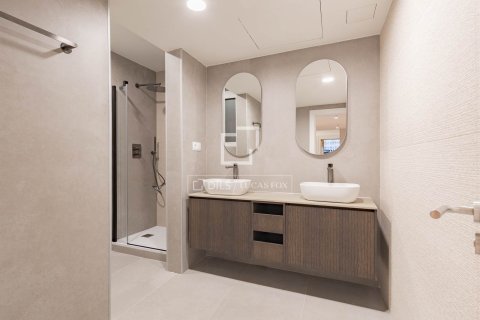 Apartamento de 3 dormitorios en venta en Barcelona, Cataluña, Spain № 4048 - foto 28