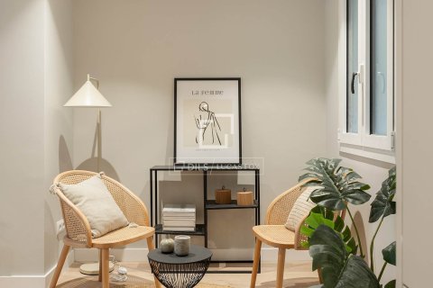 Apartamento de 3 dormitorios en venta en Barcelona, Cataluña, Spain № 4048 - foto 13