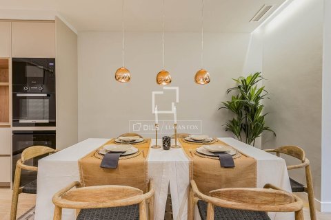 Apartamento de 3 dormitorios en venta en Barcelona, Cataluña, Spain № 4048 - foto 5