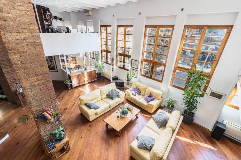 Apartamento de 6 dormitorios en venta en Barcelona, Cataluña, Spain № 6272