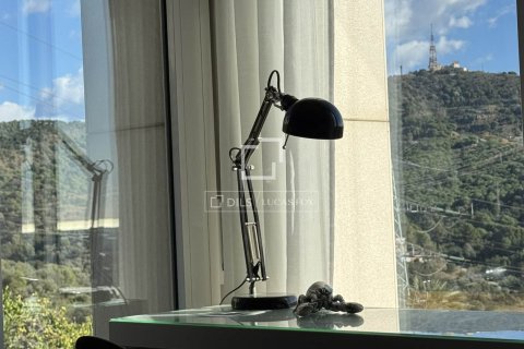 Villa de 4 dormitorios en venta en Sant Just Desvern, Barcelona, Cataluña, Spain № 6268 - foto 12