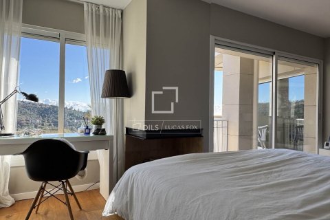 Villa de 4 dormitorios en venta en Sant Just Desvern, Barcelona, Cataluña, Spain № 6268 - foto 28