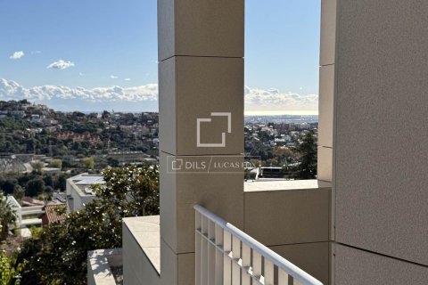 Villa de 4 dormitorios en venta en Sant Just Desvern, Barcelona, Cataluña, Spain № 6268 - foto 30