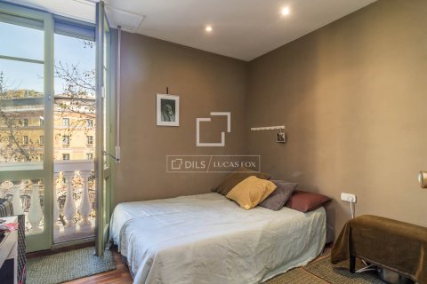 Apartamento de 3 dormitorios en venta en Barcelona, Cataluña, Spain № 6271 - foto 23