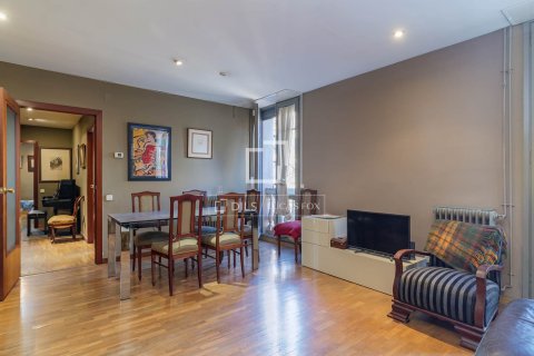 Apartamento de 3 dormitorios en venta en Barcelona, Cataluña, Spain № 6271 - foto 12