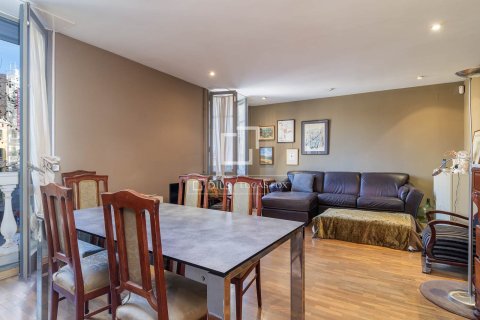 Apartamento de 3 dormitorios en venta en Barcelona, Cataluña, Spain № 6271 - foto 10