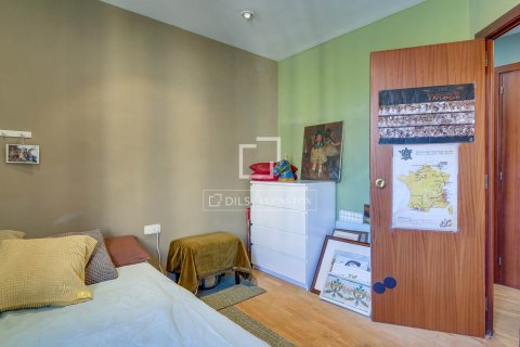 Apartamento de 3 dormitorios en venta en Barcelona, Cataluña, Spain № 6271 - foto 25